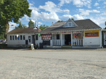 Obchod s potravinami a hospůdka