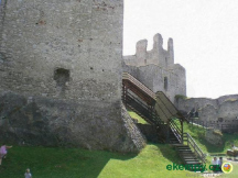 Kemp Žichovice hrad nad kempem