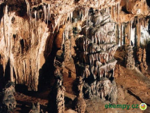 místní jeskyně