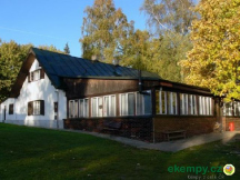 Kemp Kroužky nad Moníncem hlavní budova