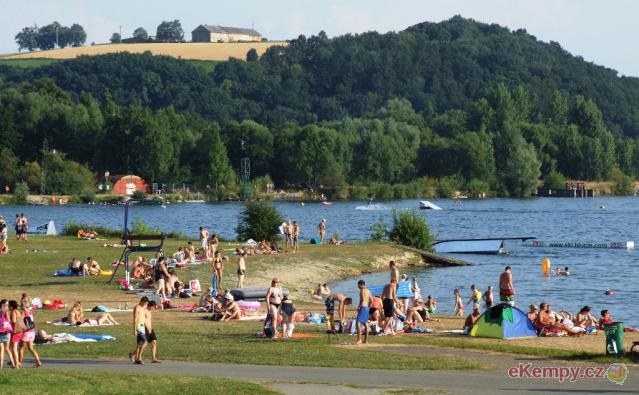 Autokemp Jezero pláže jezero Hlučín